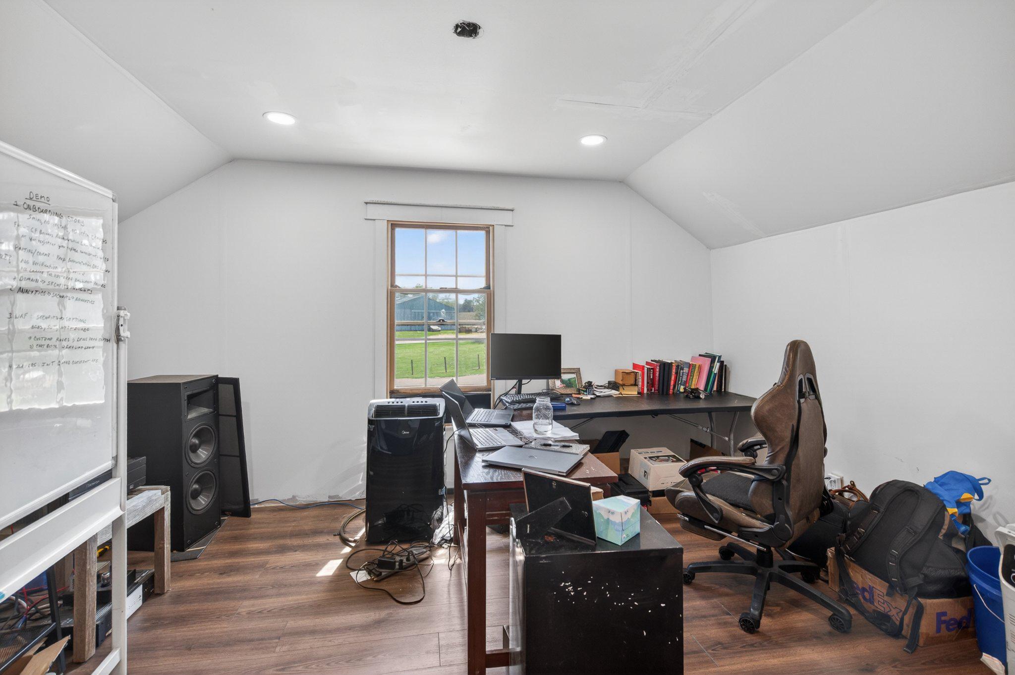 45 Latham Road Nottingham, PA 19362 - Photo 37 of 80 home office space adjacent to the primary bedroom.