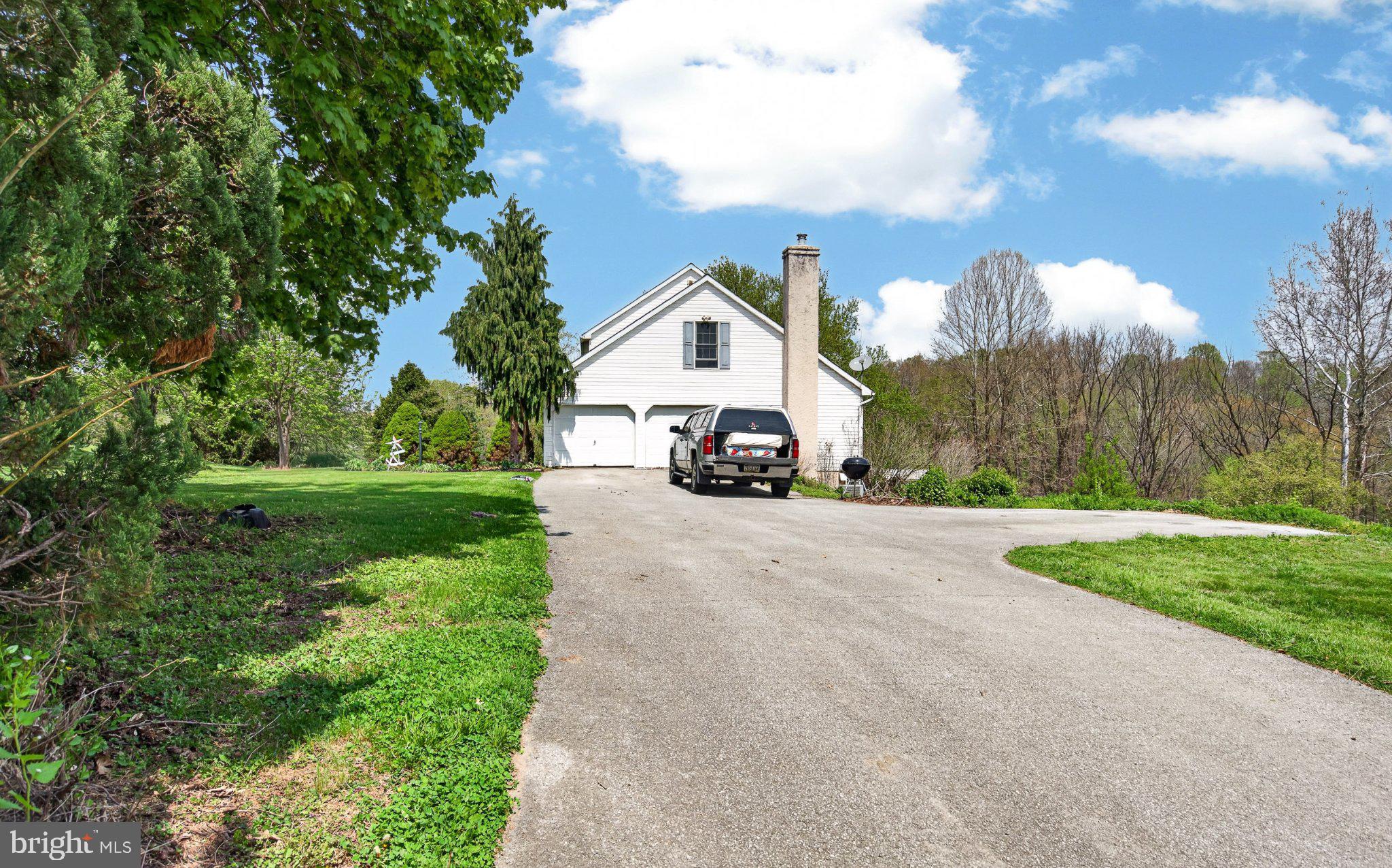 45 Latham Road Nottingham, PA 19362 - Photo 50 of 80 Charming home on a serene driveway.