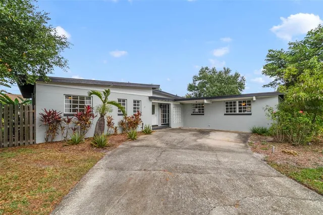 $349,900 | 6615 Beamer Way, Orlando, FL 32807