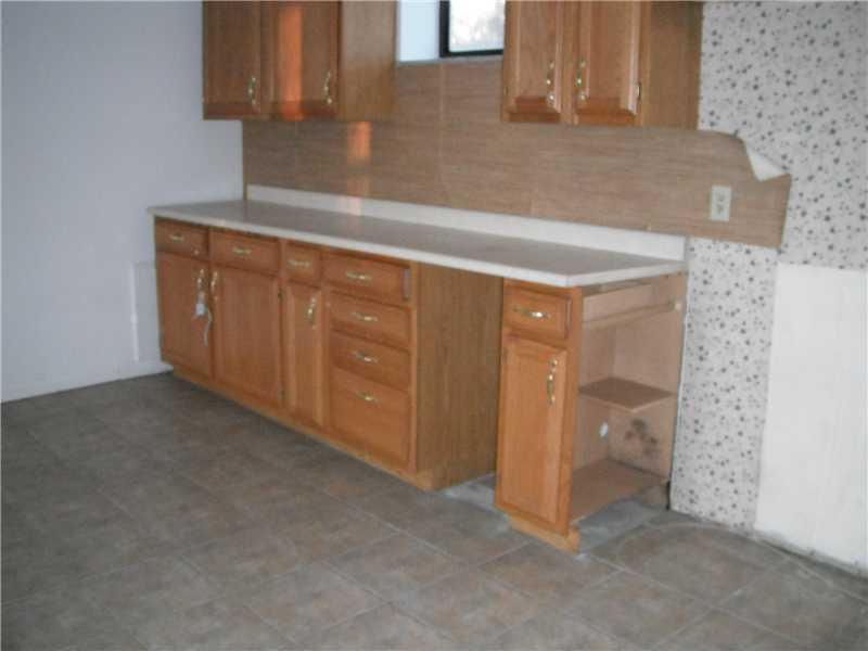 307 Springdale Road Aurora, IN 47001 - Photo 4 of 10 Gallery Image 4