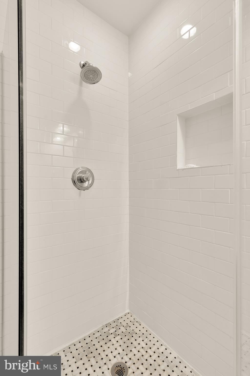1470 Chapin Street Northwest, Unit 3 Washington, DC 20009 - Photo 19 of 38