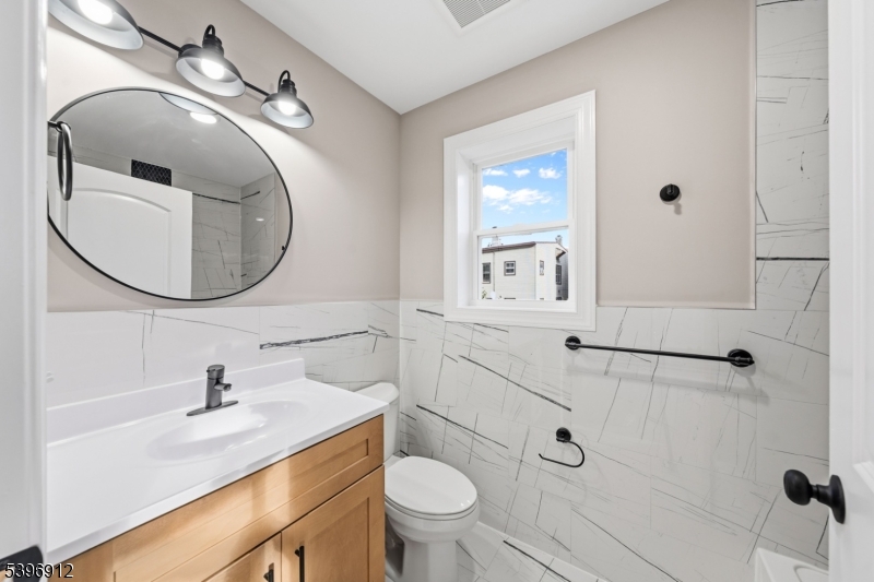 840 Martin Street Elizabeth, NJ 07201 - Photo 24 of 33