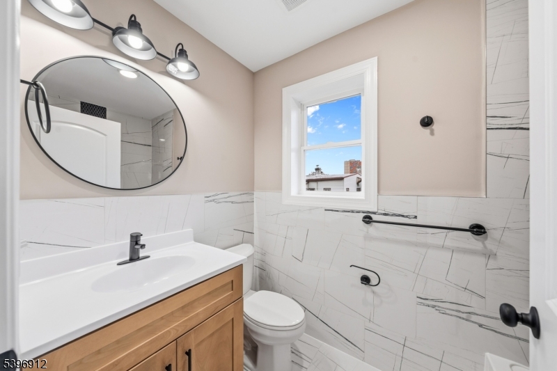 840 Martin Street Elizabeth, NJ 07201 - Photo 9 of 33