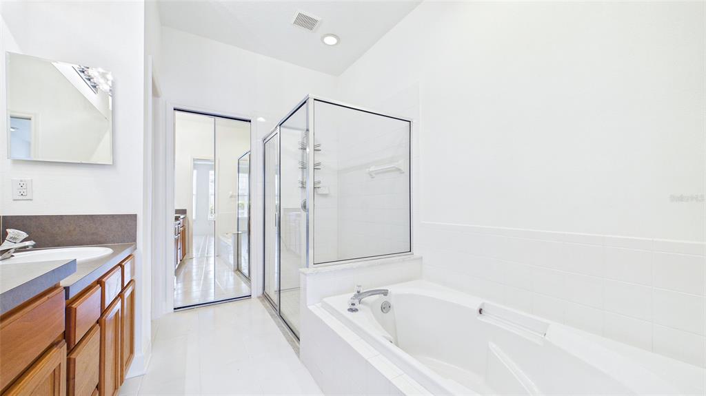 10024 New Parke Road Tampa, FL 33626 - Photo 29 of 64