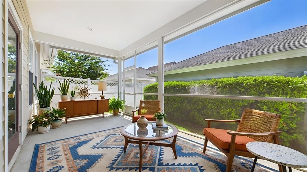 10024 New Parke Road Tampa, FL 33626 - Photo 5 of 64