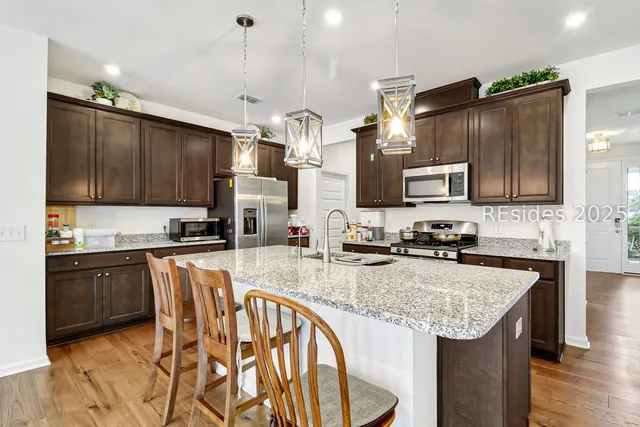 $440,000 | 17 Mainland Lakes Drive, Bluffton, SC 29910