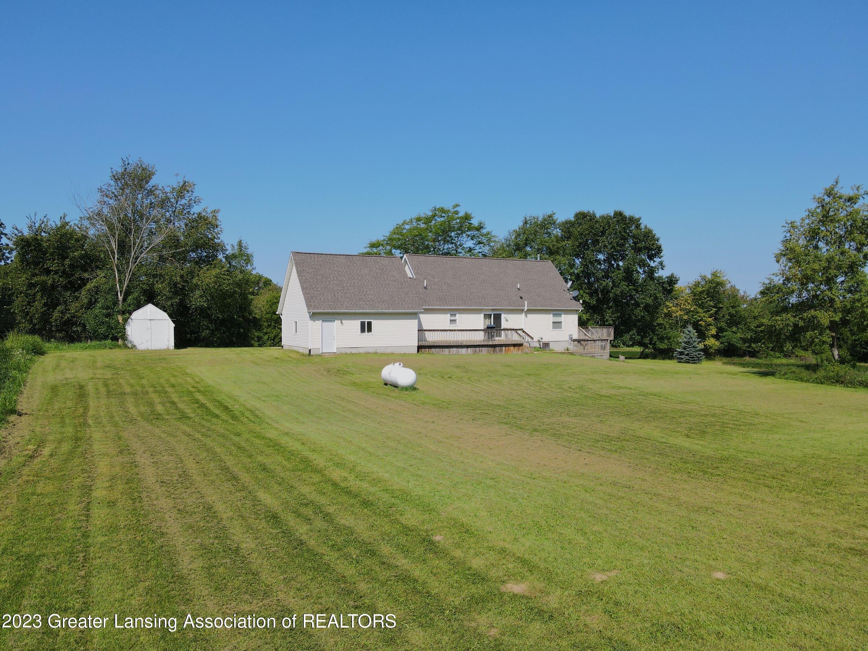 1069 South Osborne Road Dansville, MI 48819 - Photo 32 of 42 32