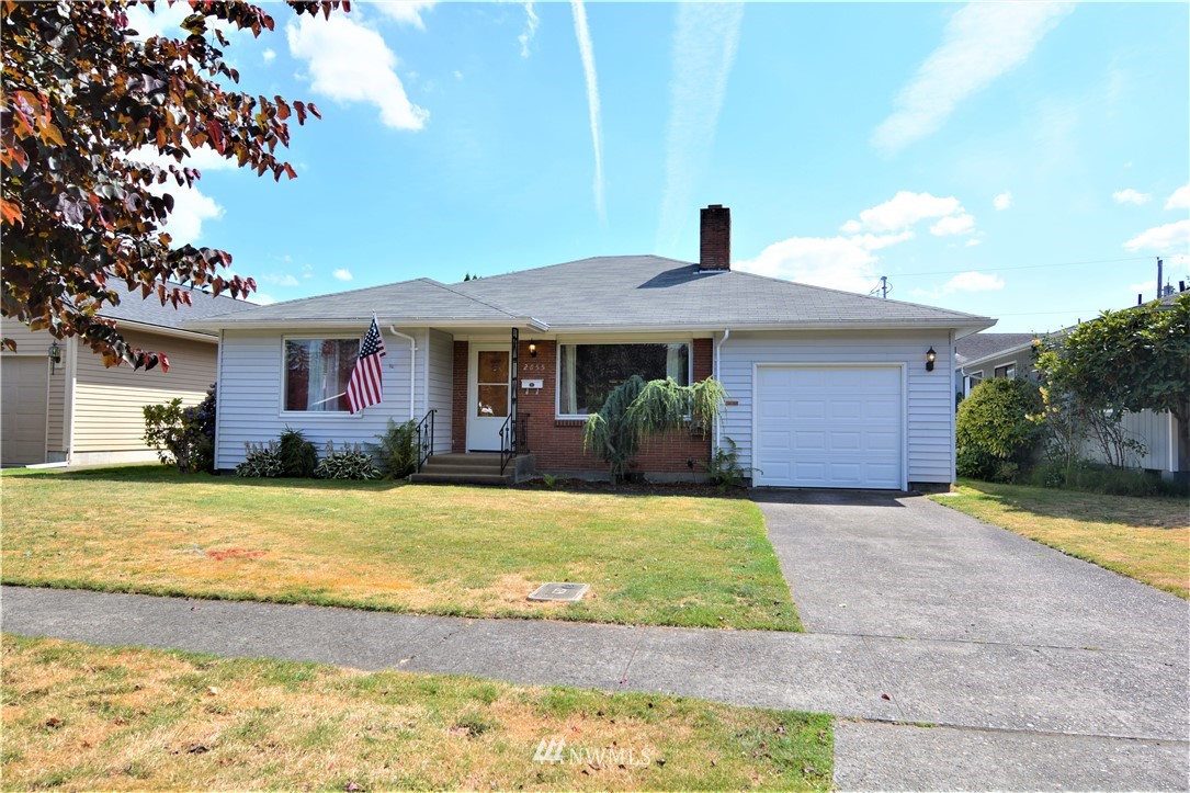 2655 Maple Street Longview, WA 98632 - Photo 3 of 34 Gallery Image 3