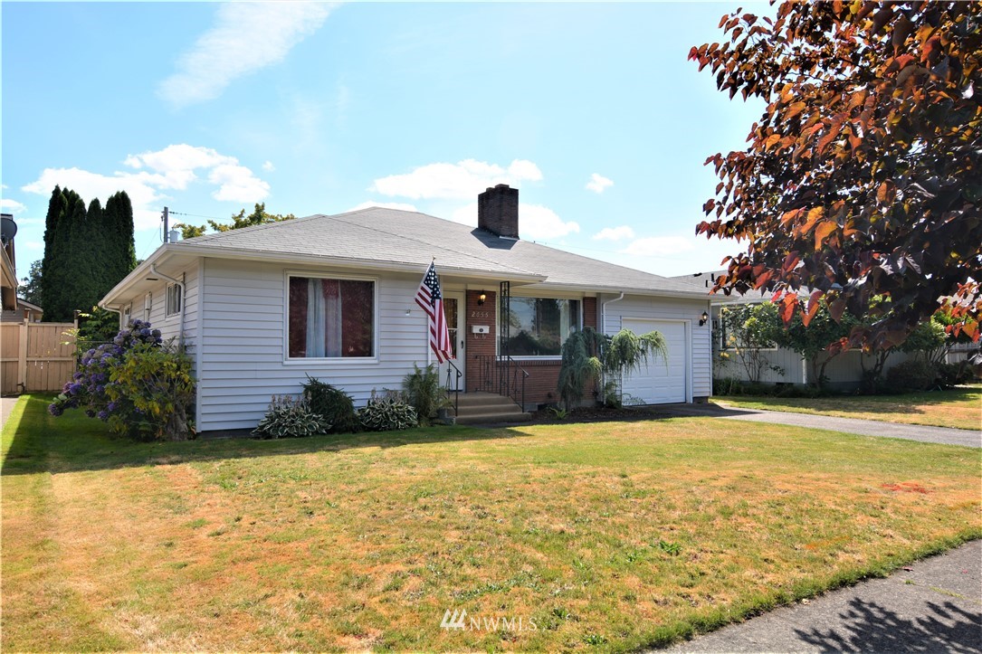 2655 Maple Street Longview, WA 98632 - Photo 4 of 34 Gallery Image 4