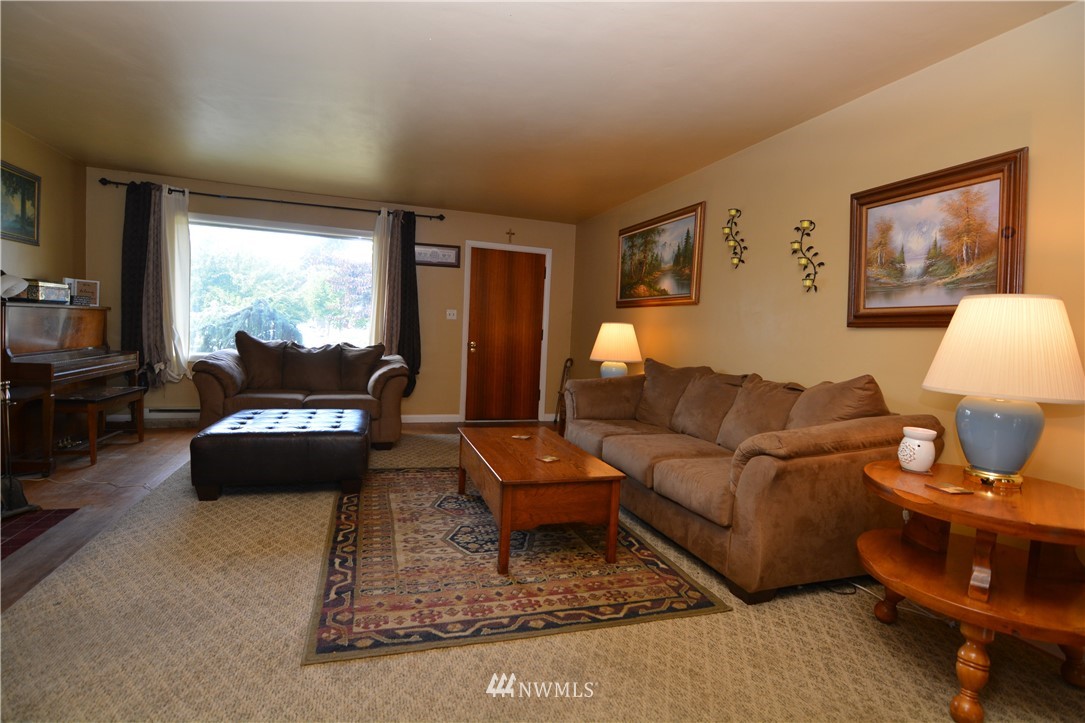 2655 Maple Street Longview, WA 98632 - Photo 6 of 34 Gallery Image 6