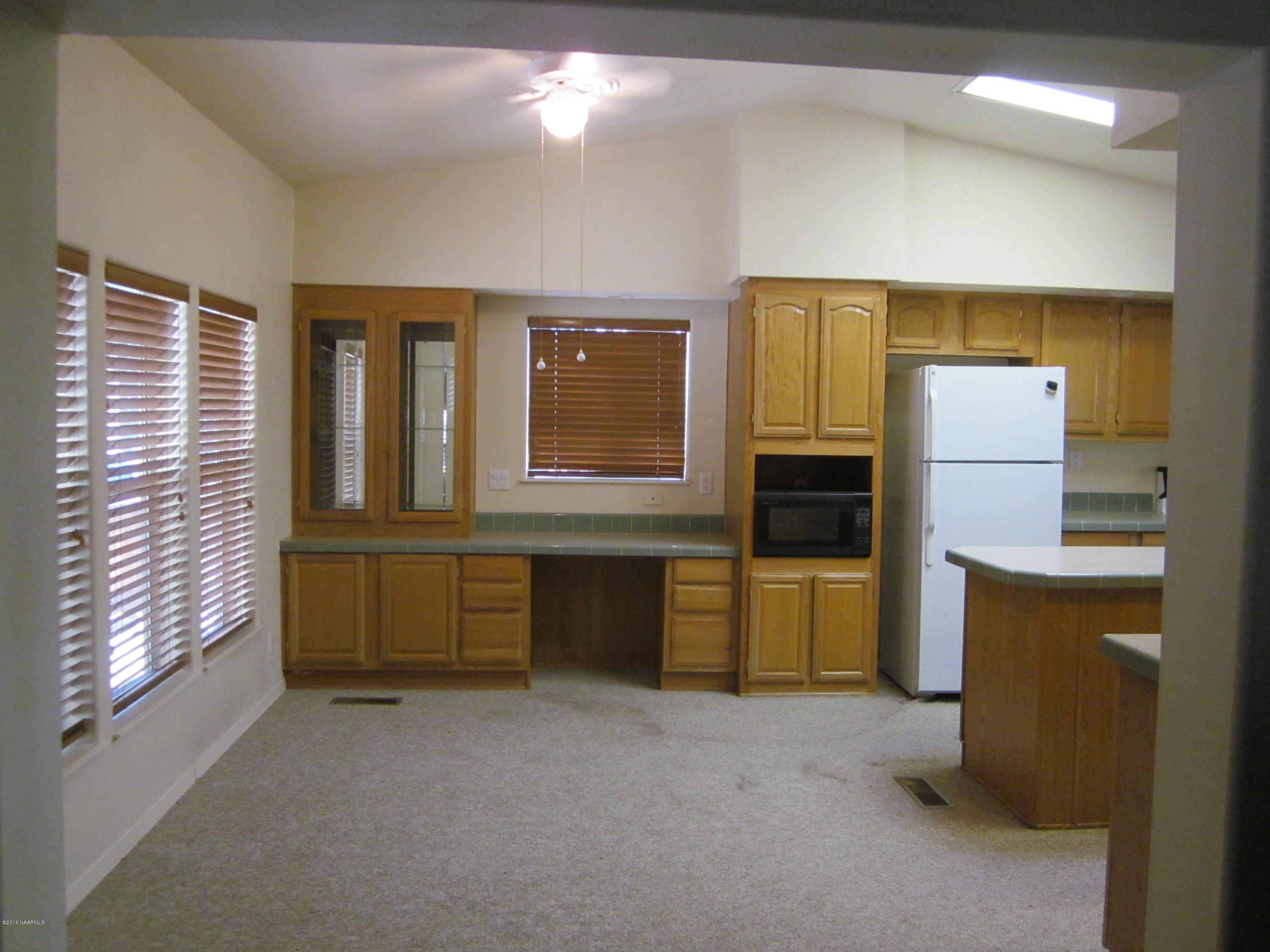 6916 North Spring Valley Road Parks, AZ 86018 - Photo 10 of 29 breakfast nook