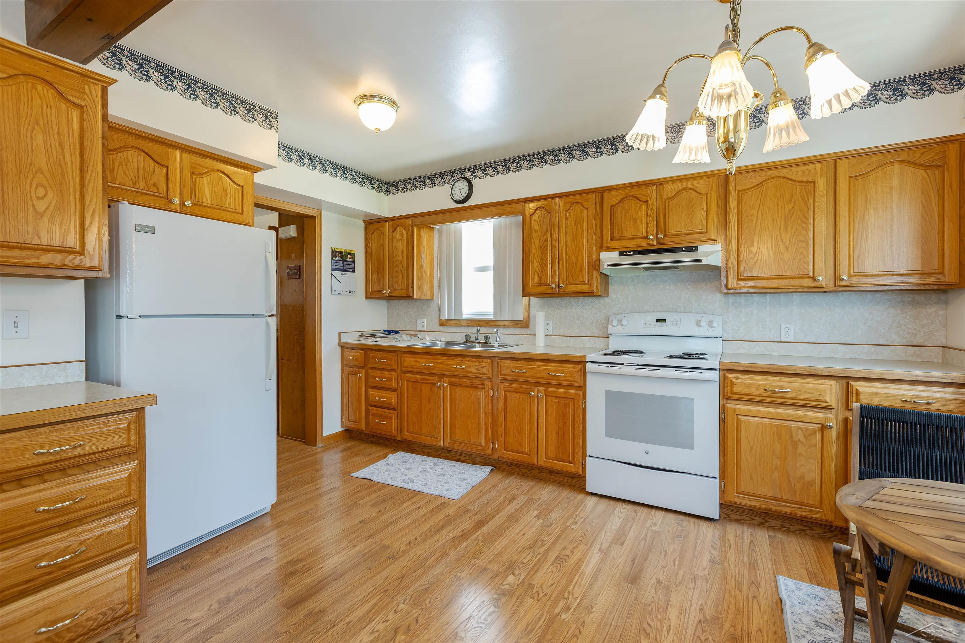 1530 West Beaver Road Auburn, MI 48611 - Photo 7 of 37