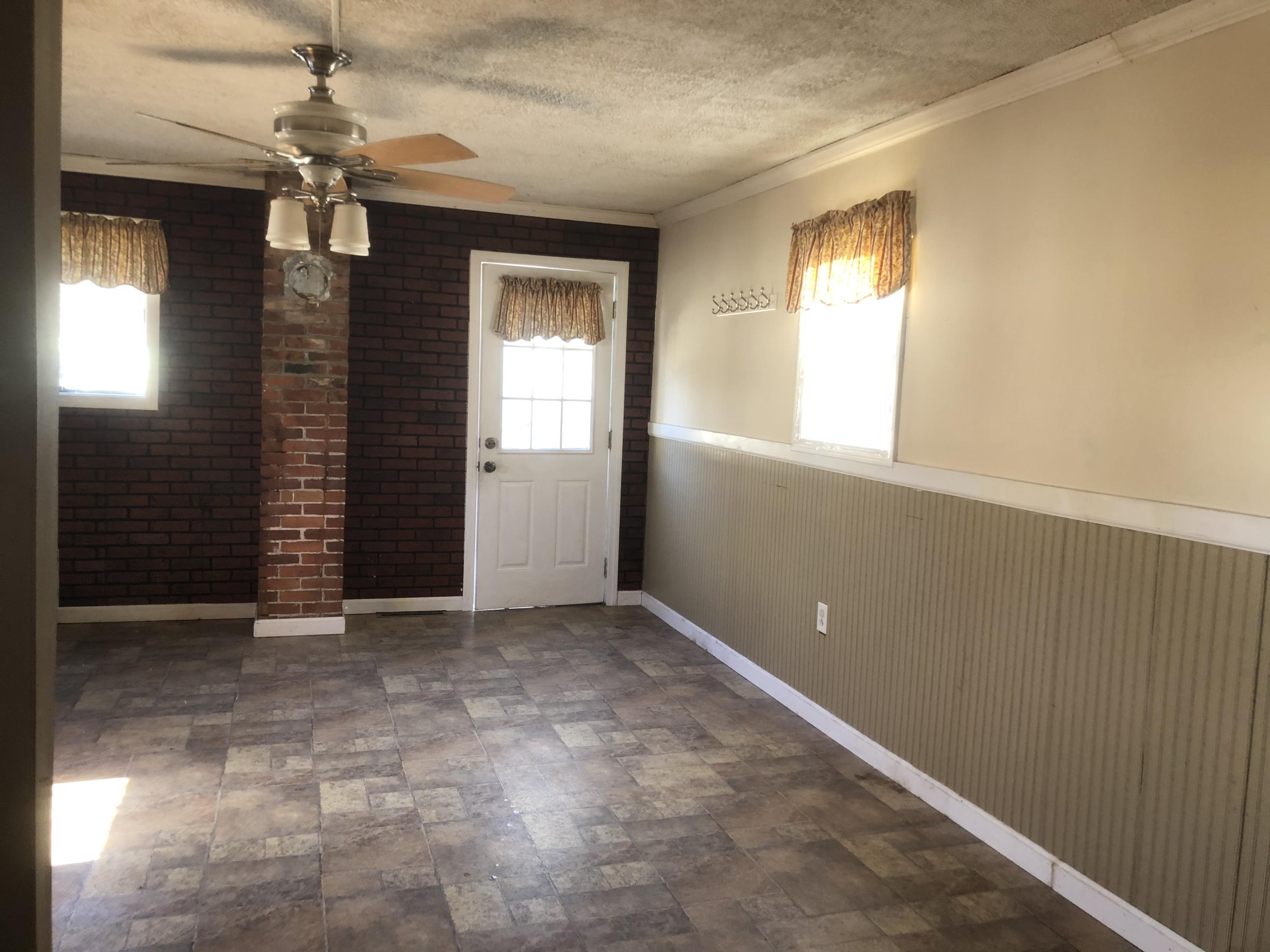 29 Mill Street Springvale, ME 04083 - Photo 11 of 23 IMG_4395