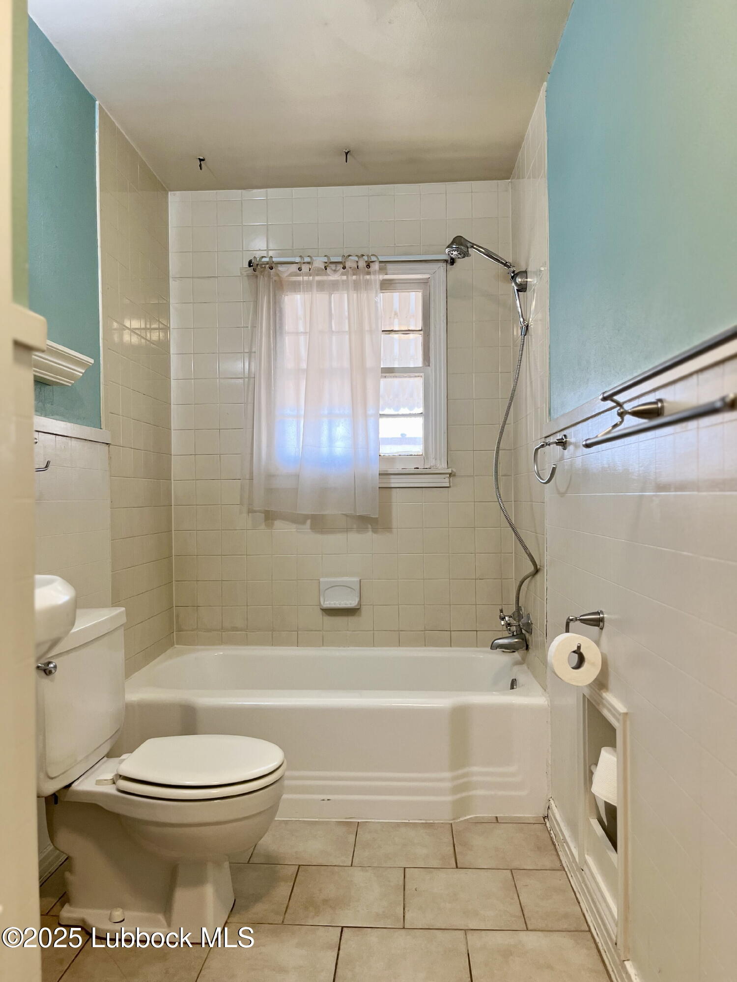 3119 33rd Street, Unit B Lubbock, TX 79410 - Photo 8 of 14 IMG_5682