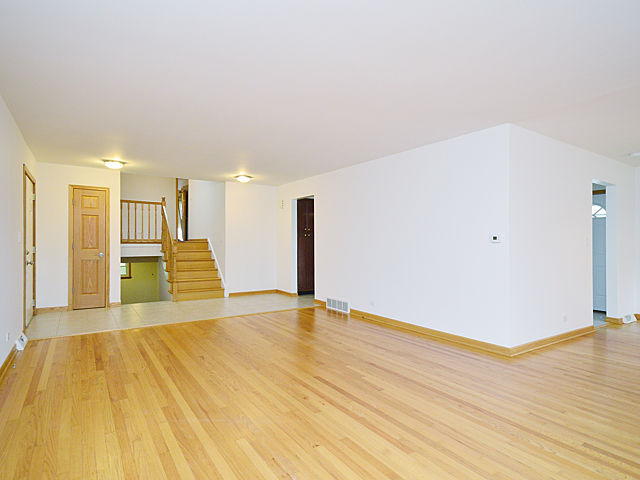 1521 Manor Lane Park Ridge, IL 60068 - Photo 5 of 21