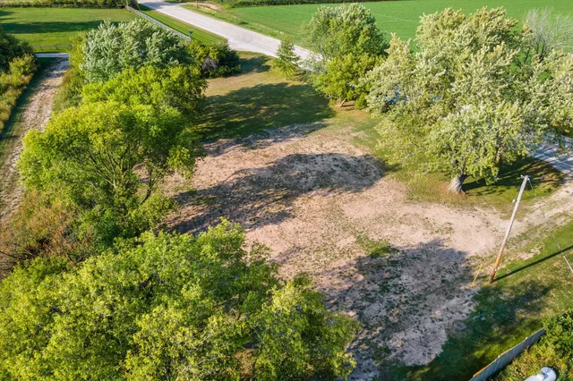 $52,000 | N1970 Highway 32, Holland, WI 53070