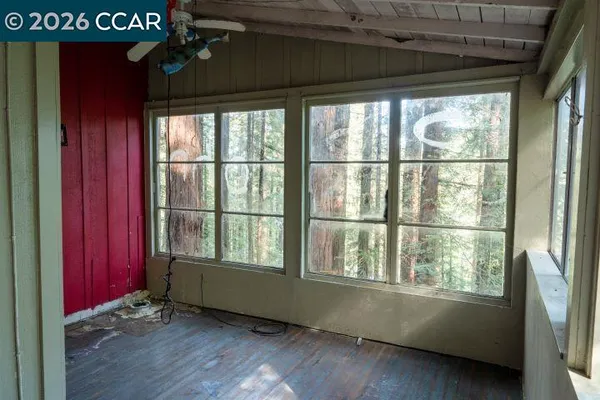 $325,000 | 17850 Santa Rosa Avenue, Guerneville, CA 95446