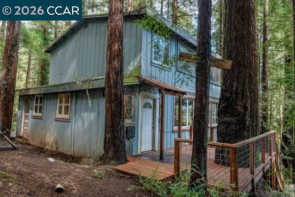 $325,000 | 17850 Santa Rosa Avenue, Guerneville, CA 95446