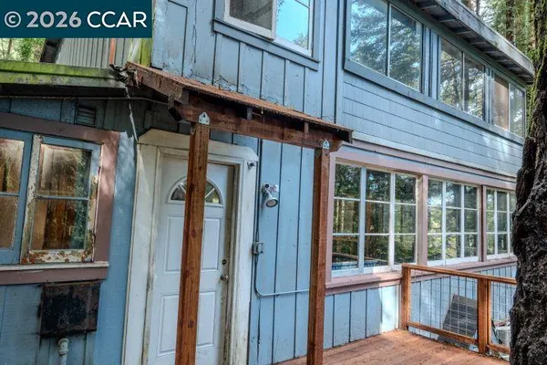 $325,000 | 17850 Santa Rosa Avenue, Guerneville, CA 95446