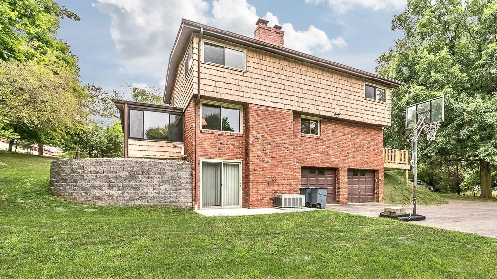 2227 Rochester Road Franklin Park, PA 15237 - Photo 3 of 21 Gallery Image 3