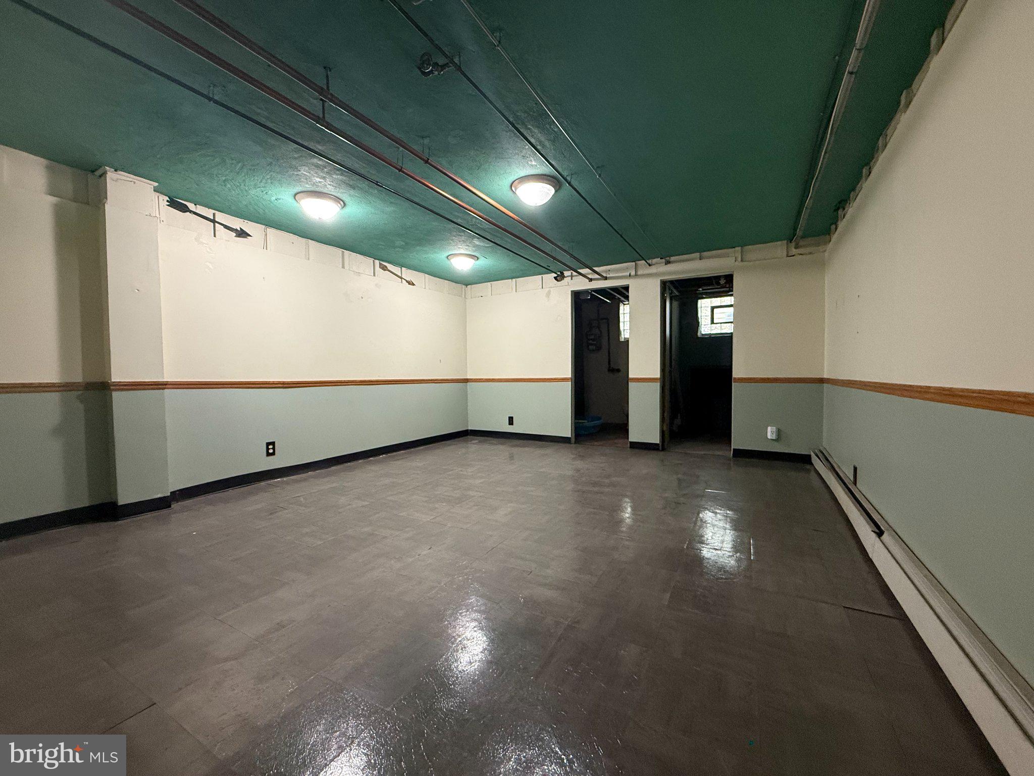 3148 Rawle Street Philadelphia, PA 19149 - Photo 25 of 33 Spacious, versatile room with charm.