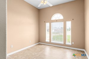 4207 Mildred Avenue Killeen, TX 76549 - Photo 14 of 15 an empty room with a window