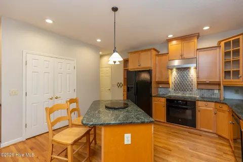 $515,000 | 253 Devonshire Avenue West, West End, NC 27376