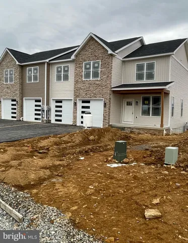 $388,900 | 11816 Mystic Rock Lane South, Waynesboro, PA 17268