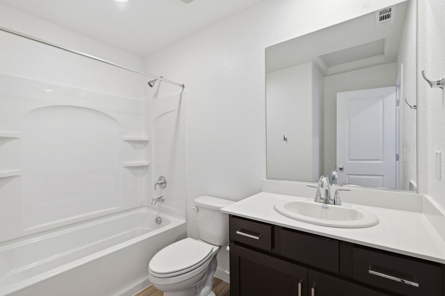 1264 Leonhardt Loop Lincoln, CA 95648 - Photo 6 of 11