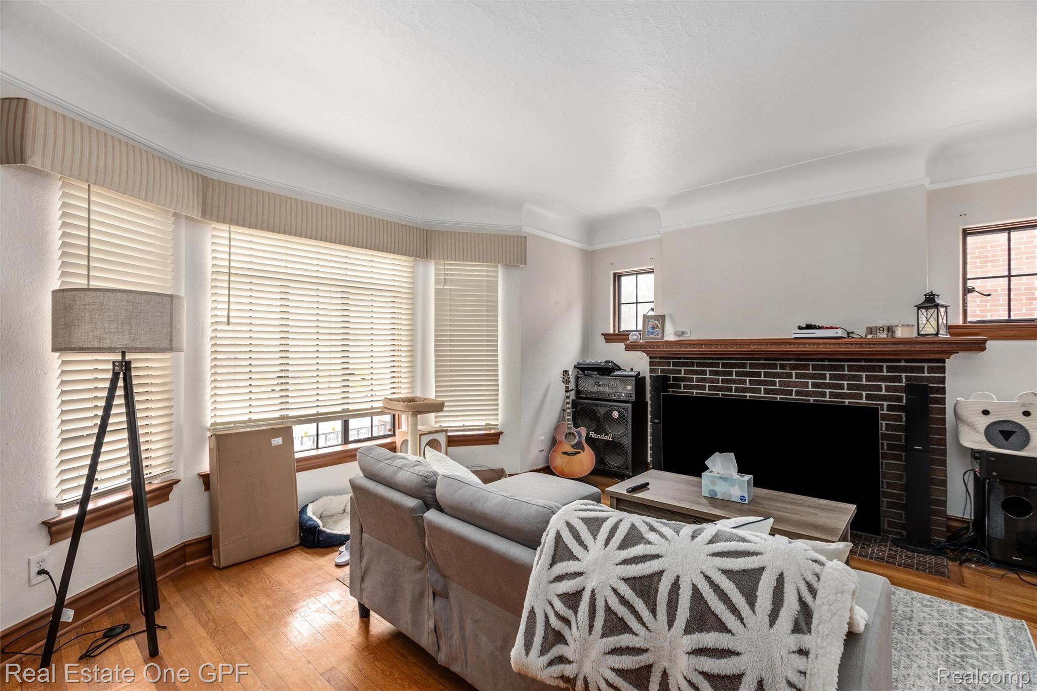 873 Nottingham Road, Unit 875 Grosse Pointe, MI 48230 - Photo 5 of 39 07-873 Nottingham, Grosse Pointe Park, MI, 482300002.jpg