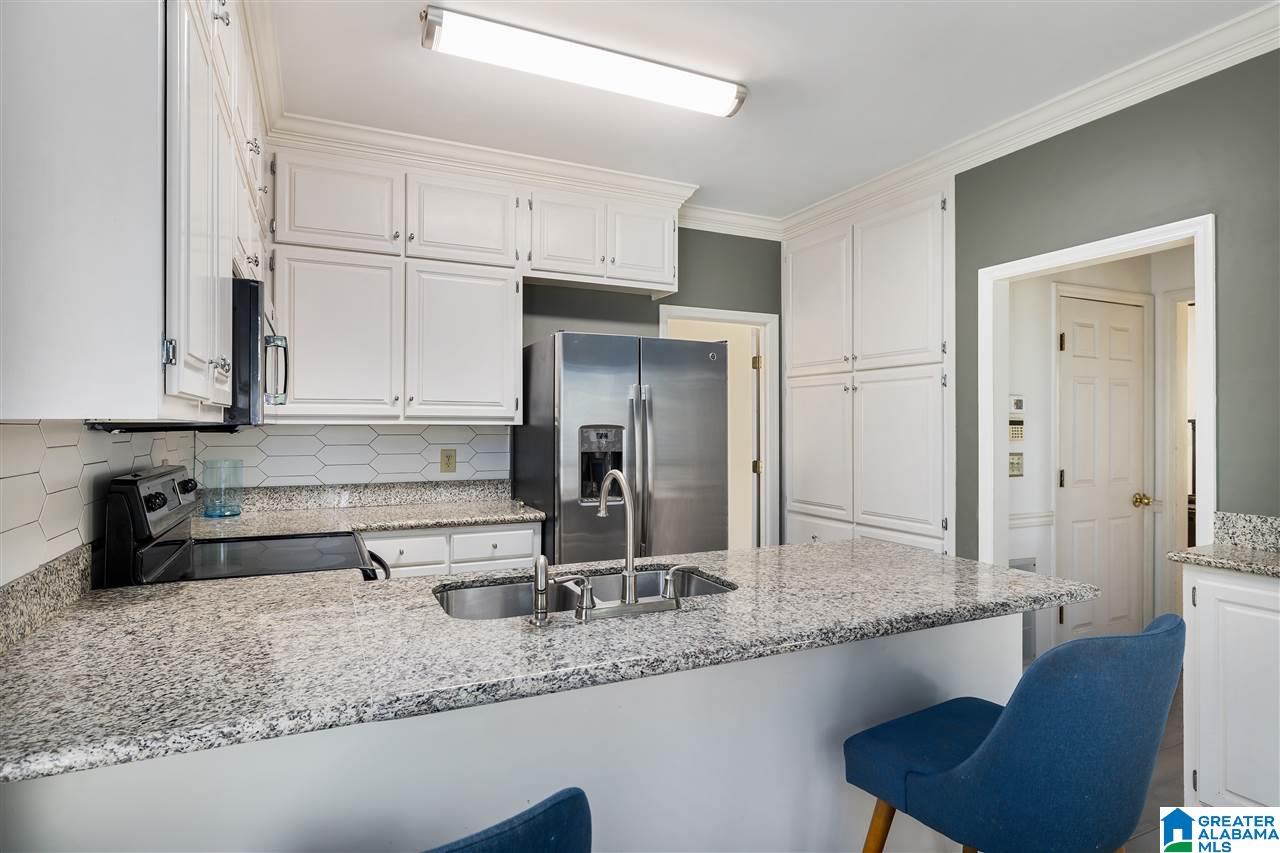1807 Saulter Road Birmingham, AL 35209 - Photo 12 of 29