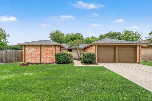 $285,000 | 613 Dixie Drive, League City, TX 77573