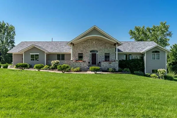 $699,900 | 7887 Canterbury Ridge Drive, South Beloit, IL 61080