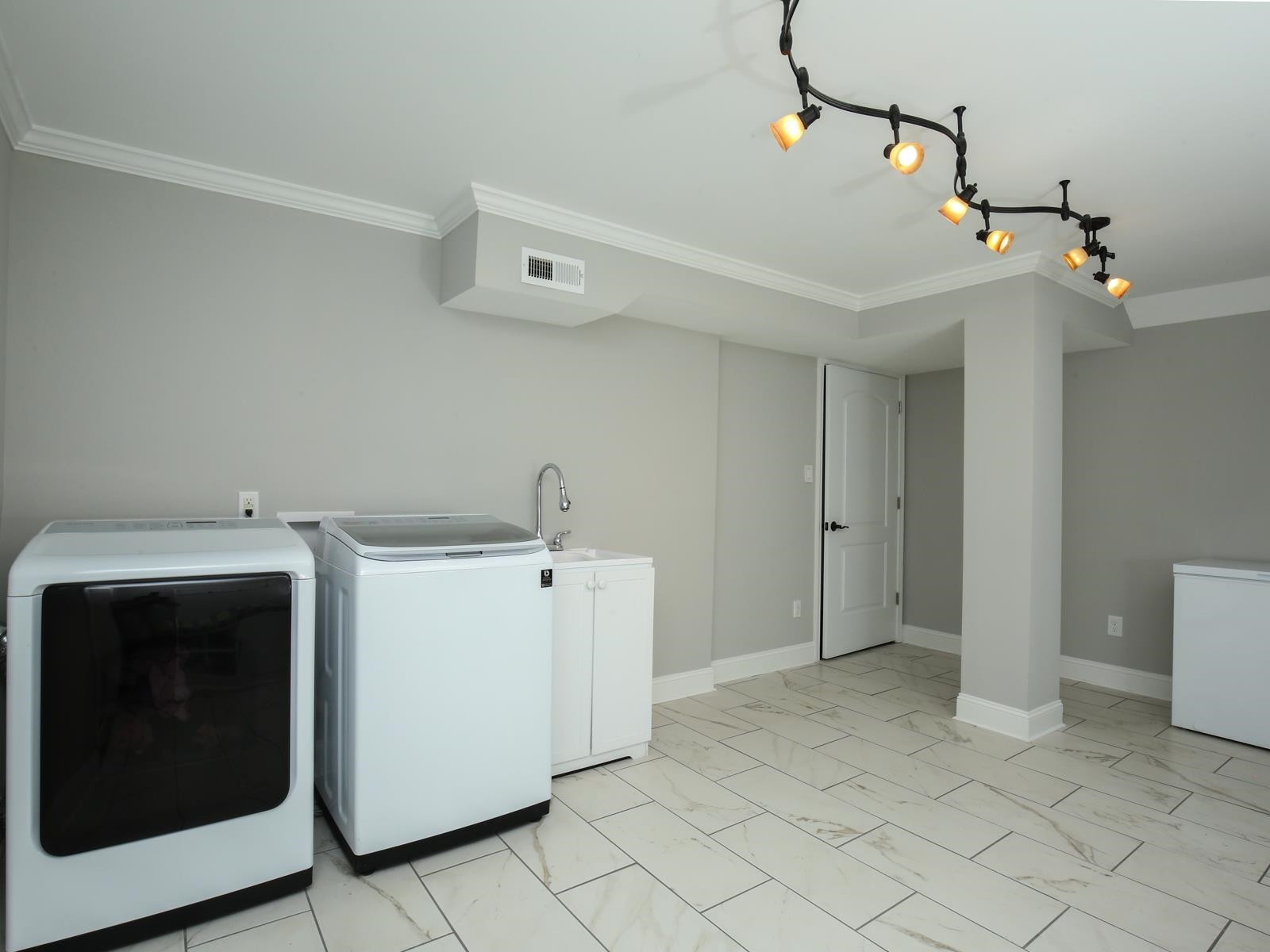 6013 Trinity Drive Raleigh, NC 27607 - Photo 20 of 31 Photo 20