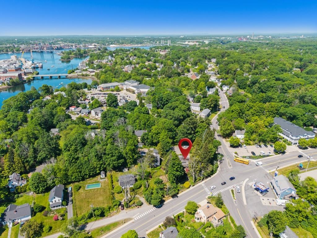 52 Whipple Road Kittery, ME 03904 - Photo 13 of 37