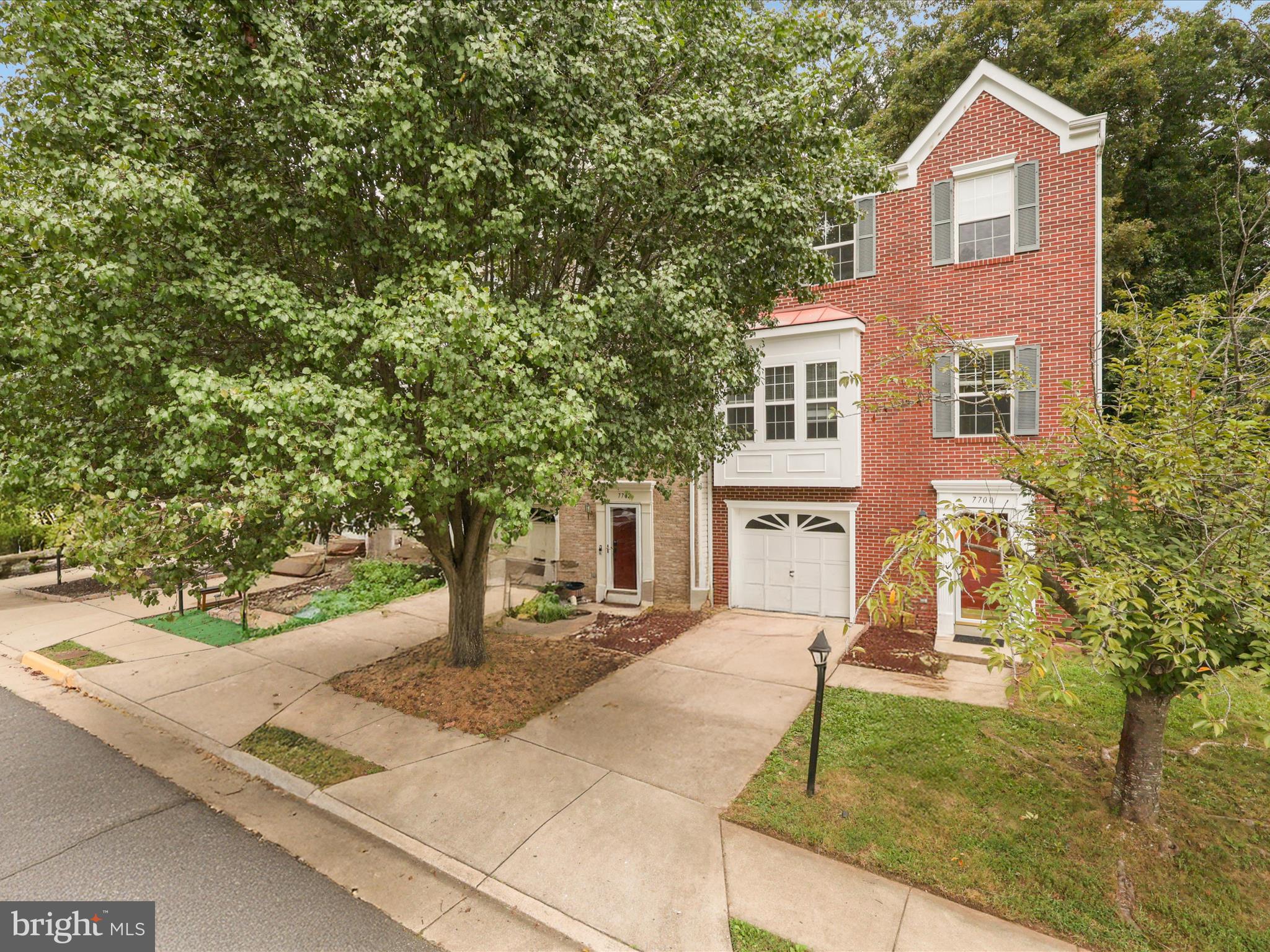 7700 Shadowcreek Terrace Springfield, VA 22153 - Photo 1 of 44