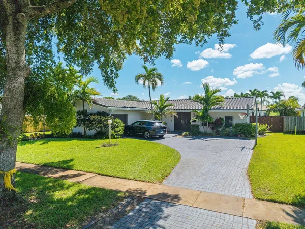 $1,449,000 | 4000 North 36th Avenue, Hollywood, FL 33021