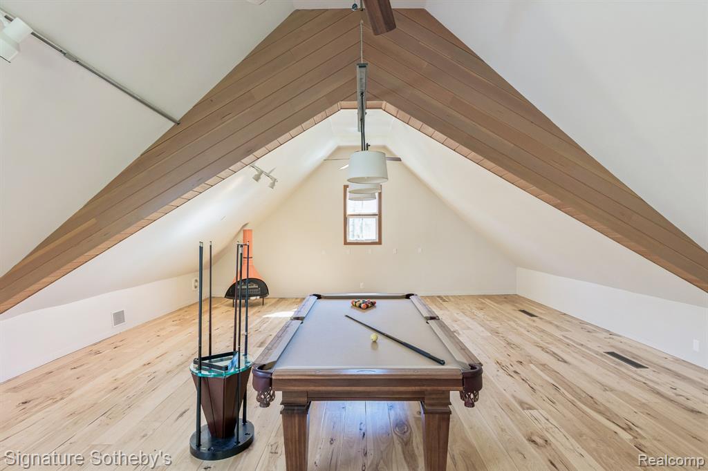 5051 Beach Road Troy, MI 48098 - Photo 44 of 52