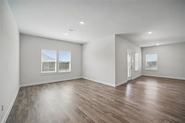 $429,990 | 809 Vineyard Way, Forney, TX 75126