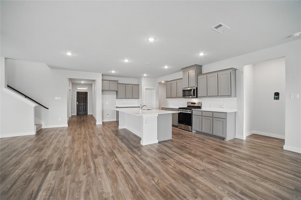 809 Vineyard Way Forney, TX 75126 - Photo 6 of 40