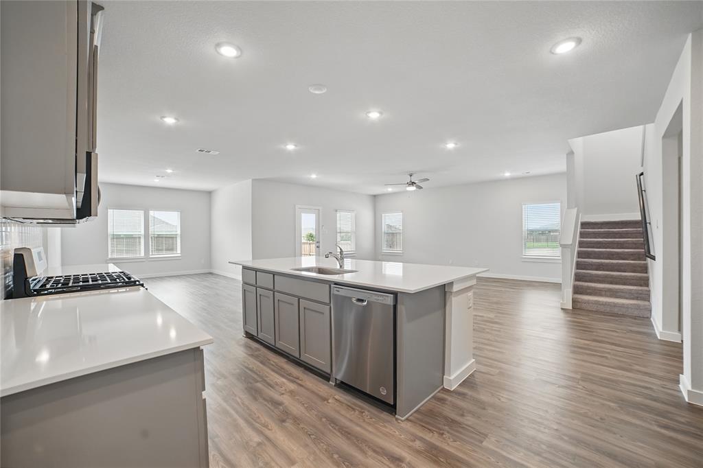 809 Vineyard Way Forney, TX 75126 - Photo 8 of 40