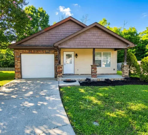 $299,900 | 1509 Southernwood Drive, Chattanooga, TN 37421