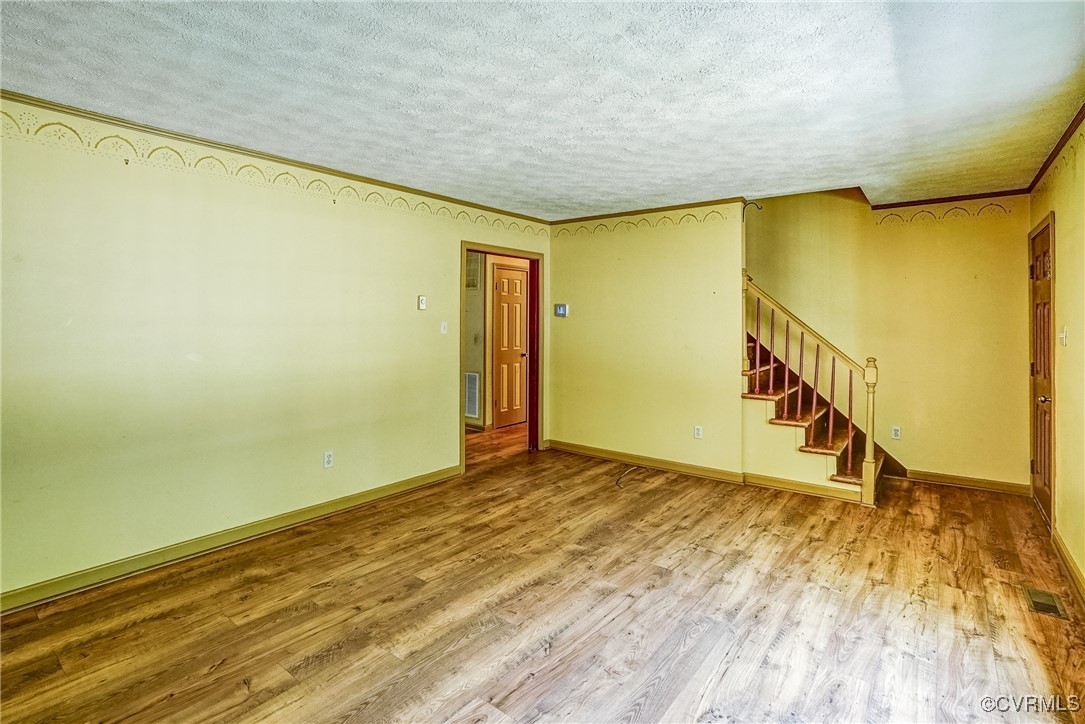 13800 Cross County Road Mineral, VA 23117 - Photo 8 of 47 a view of an empty room with a window