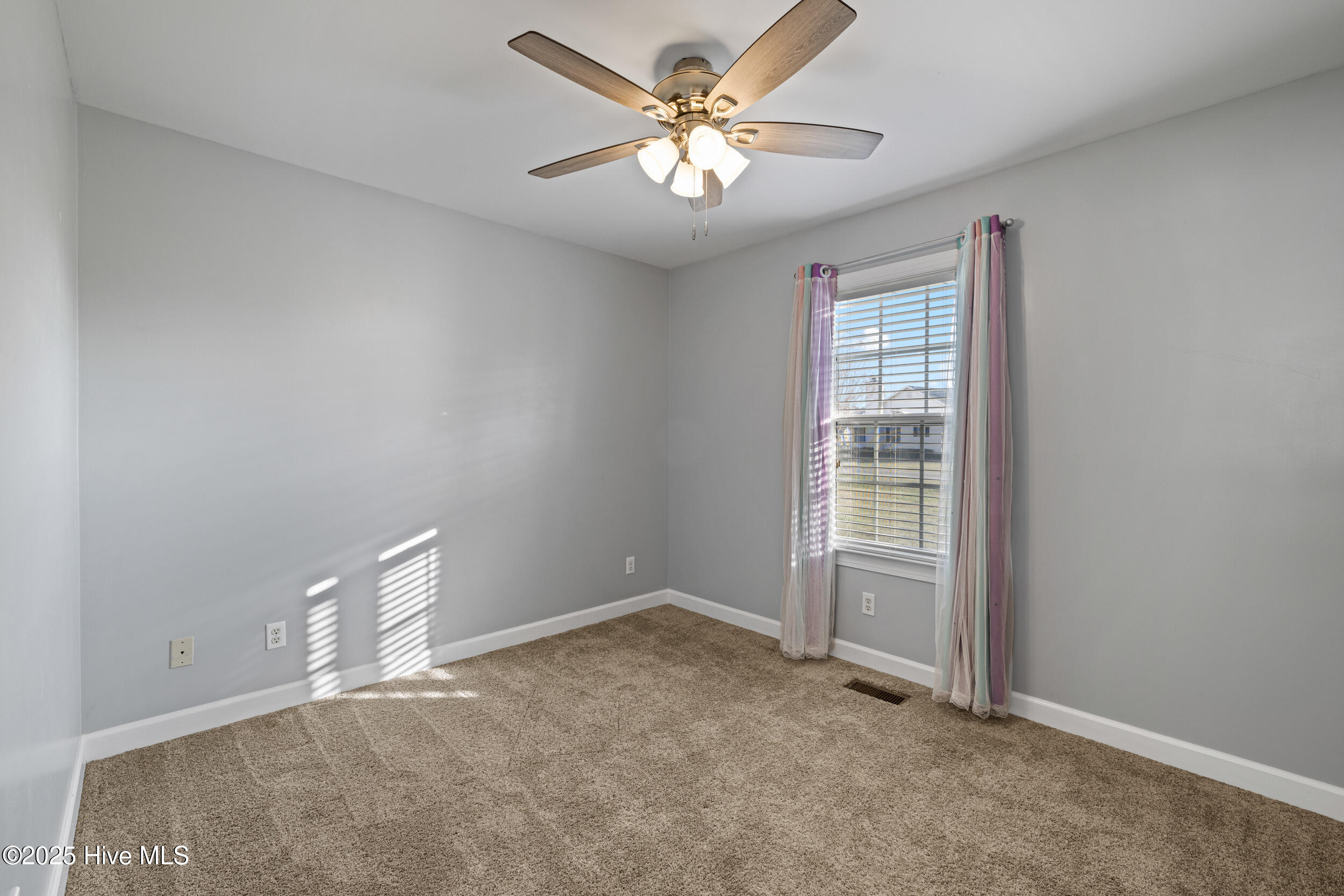 105 Olive Lane Mount Olive, NC 28365 - Photo 21 of 31 3rd Bed