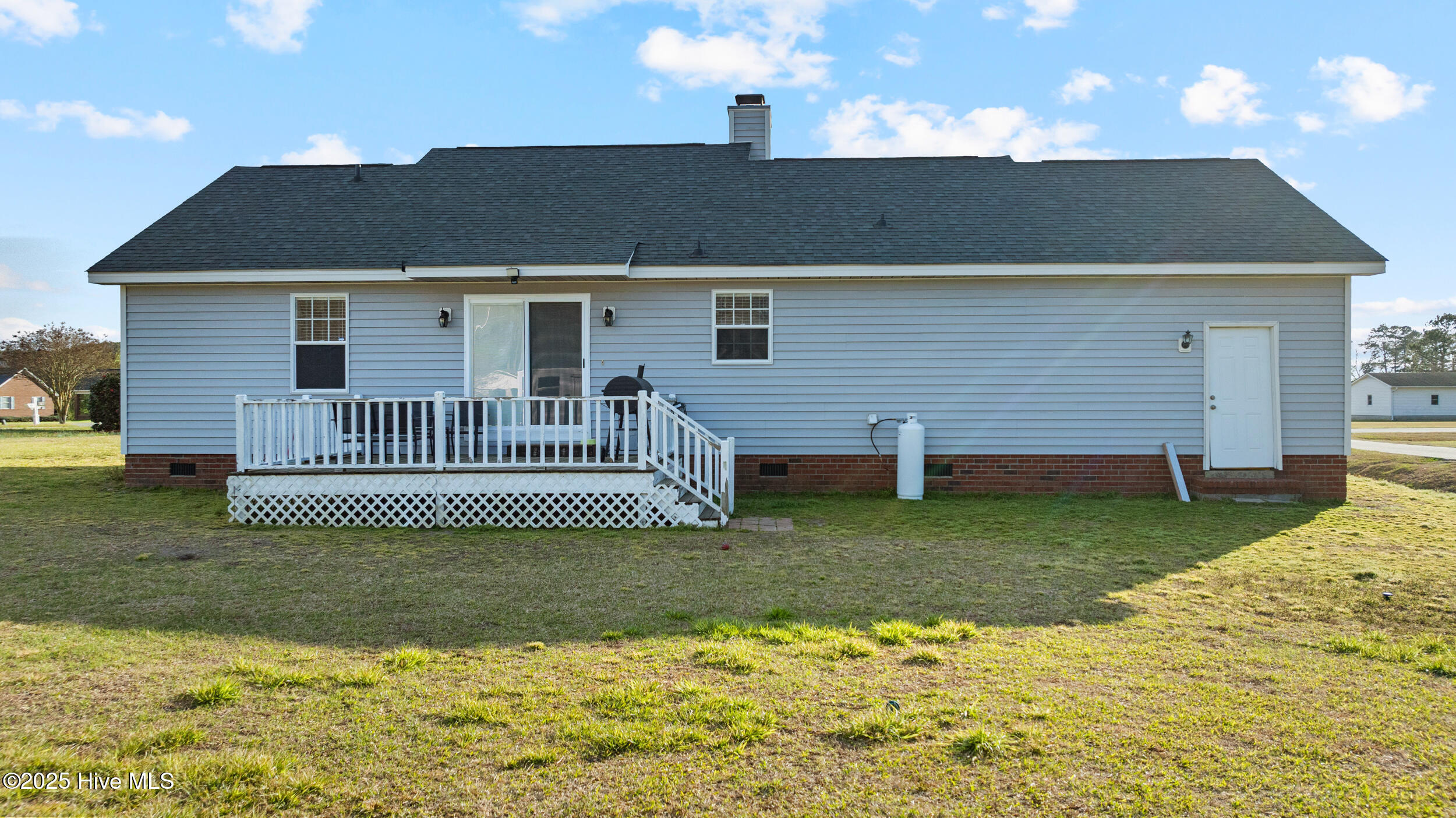 105 Olive Lane Mount Olive, NC 28365 - Photo 26 of 31 105 olive ln-mountolivenc-9