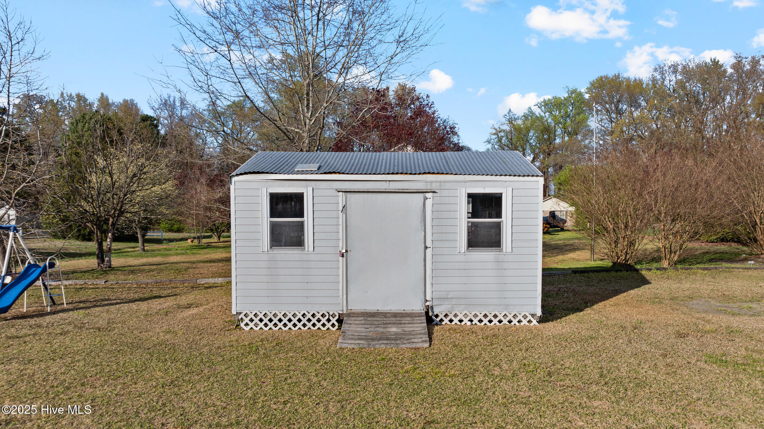 105 Olive Lane Mount Olive, NC 28365 - Photo 27 of 31 Storage