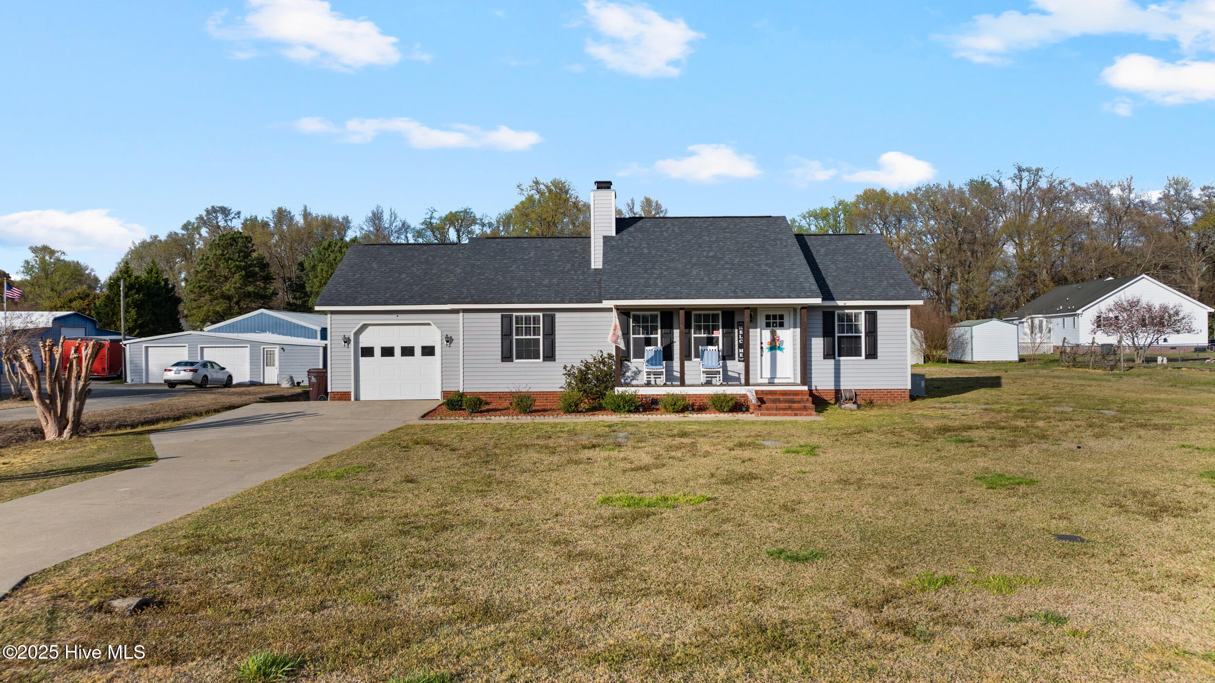 105 Olive Lane Mount Olive, NC 28365 - Photo 2 of 31 105 olive ln-mountolivenc-4