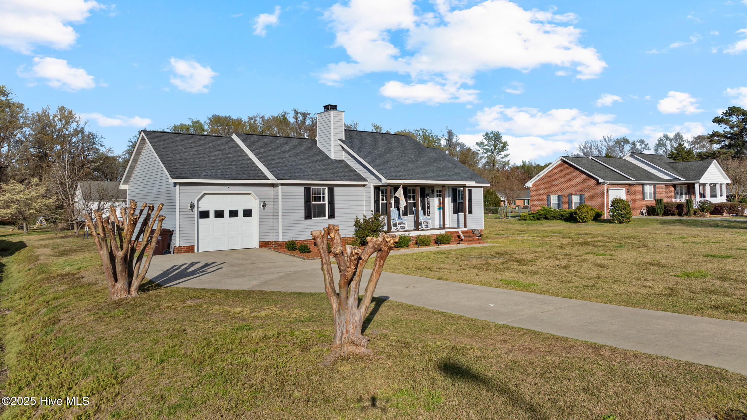 105 Olive Lane Mount Olive, NC 28365 - Photo 3 of 31 105 olive ln-mountolivenc-6