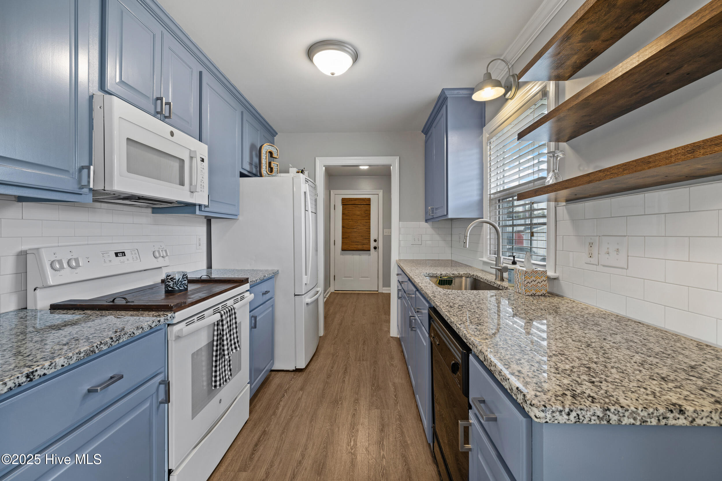 105 Olive Lane Mount Olive, NC 28365 - Photo 8 of 31 105 olive ln-mountolivenc-13