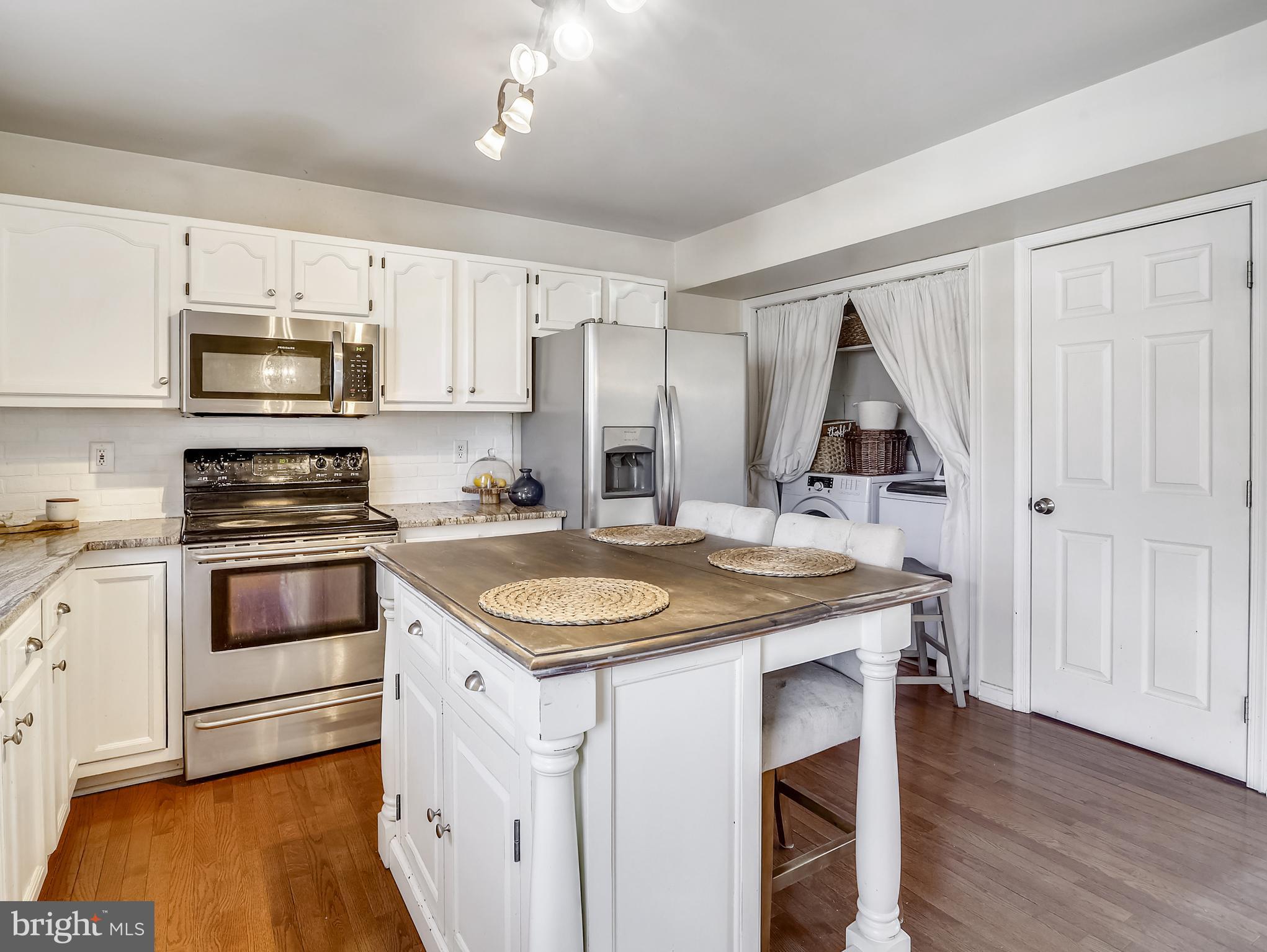 3613 Edgemont Street Edgewater, MD 21037 - Photo 4 of 62 Kitchen